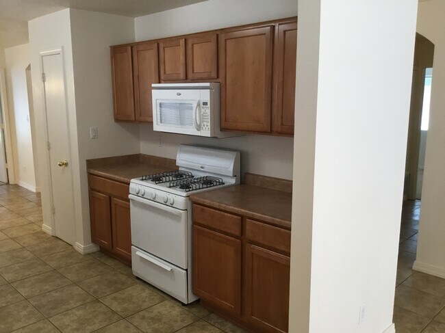 Foto del edificio - 1740 Sierra Norte Loop NE