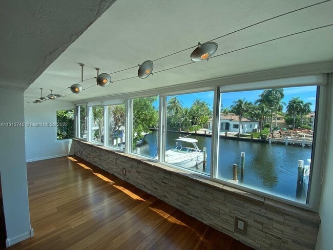 Building Photo - 54 Isle of Venice Dr
