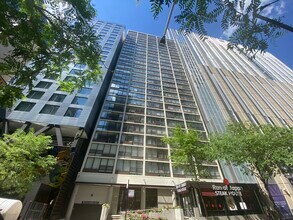 Building Photo - 230 E Ontario St