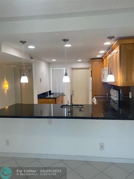 Foto del edificio - 3351 S Palm Aire Dr