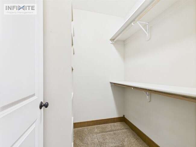 Building Photo - Charming 2-Bedroom, 2-Bath Home in Quiet N...