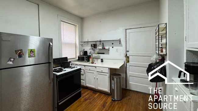 Photo - 2021 N Humboldt Blvd Apartment