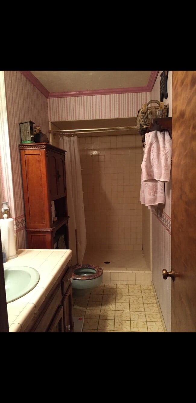 Building Photo - 15445 Incapa Rd