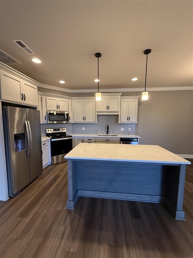 Building Photo - 528 Cumberland Pointe Ln