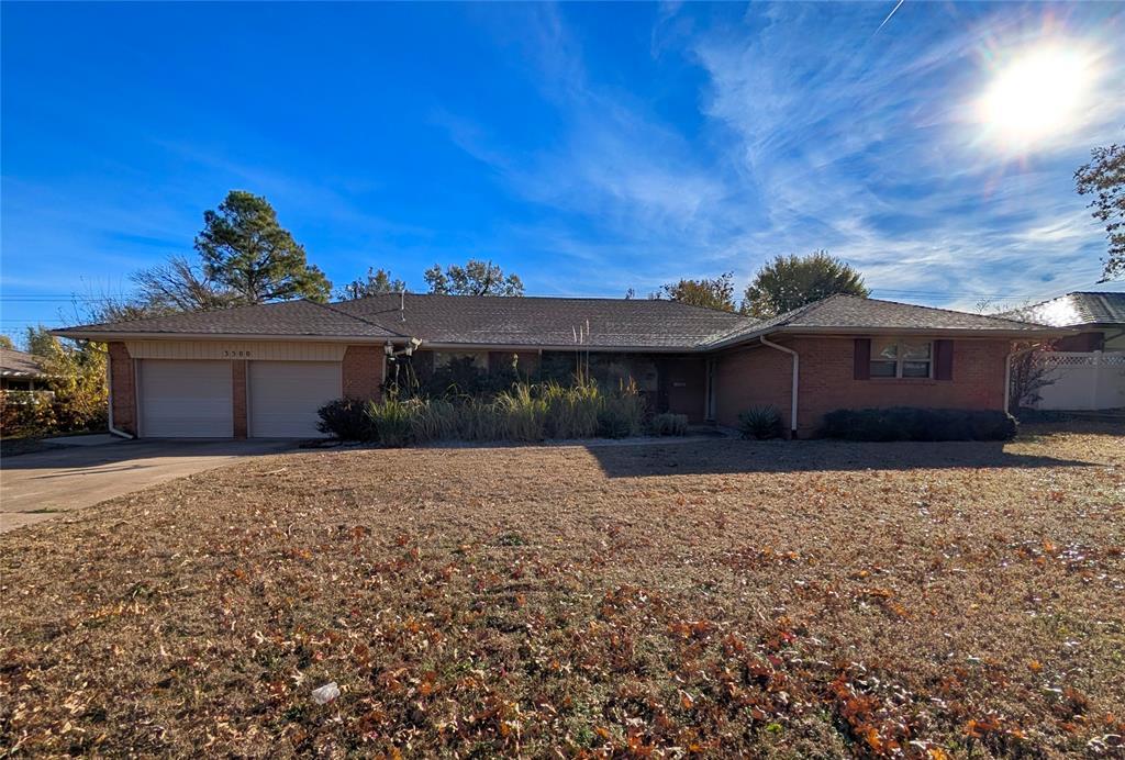 Primary Photo - 3500 Bella Vista Dr