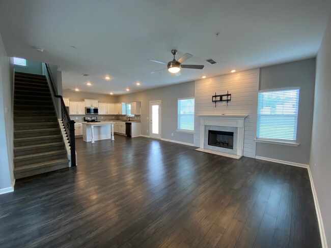 Foto del edificio - 210 Windyhill St