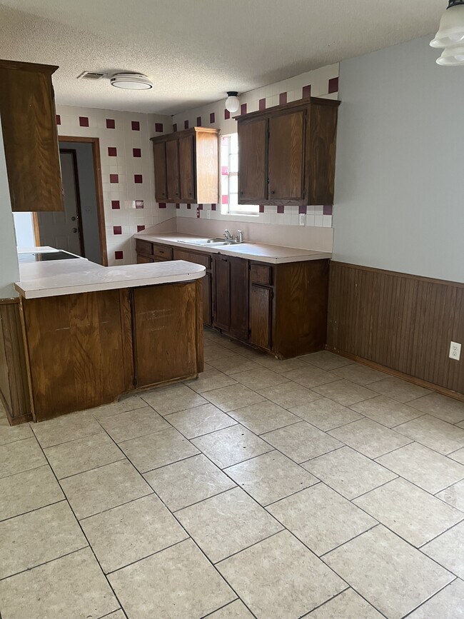 Foto del edificio - 15682 Todd Ln