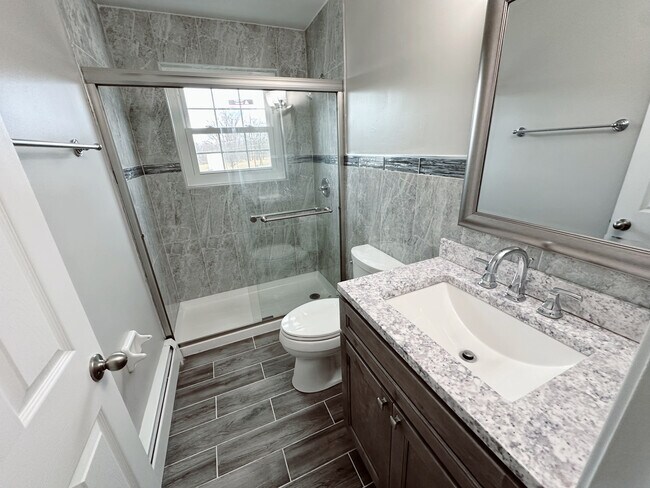 Foto del edificio - 1621 Burney Ln