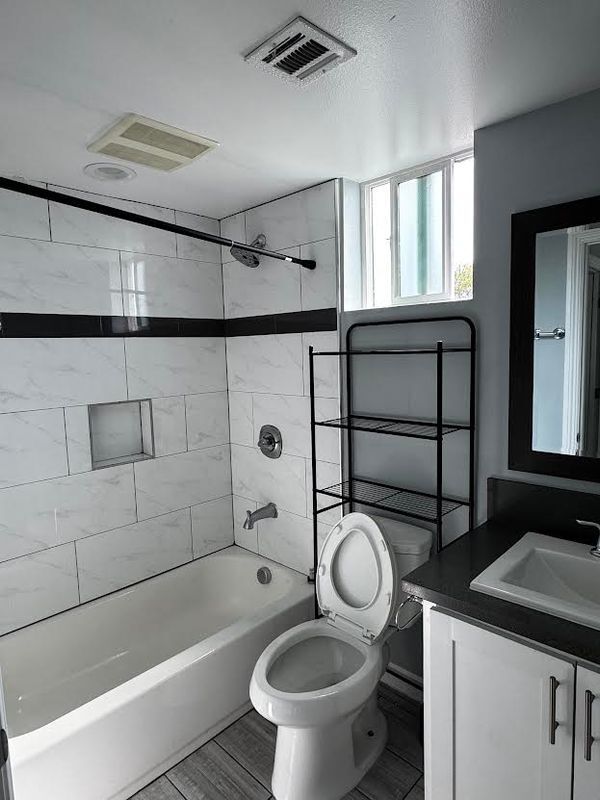 Foto del edificio - 433 1/2 East 30th Street