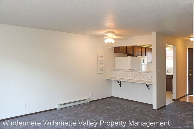 Foto del edificio - 479-517 Monmouth Ave S