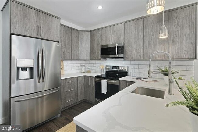 Foto del edificio - 1752 N Marshall St