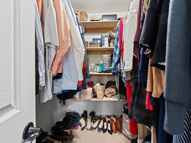 Foto del edificio - 509 Harold Prewett Dr