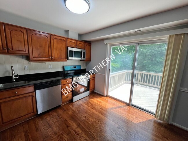 Building Photo - 5344 Anchor Ct