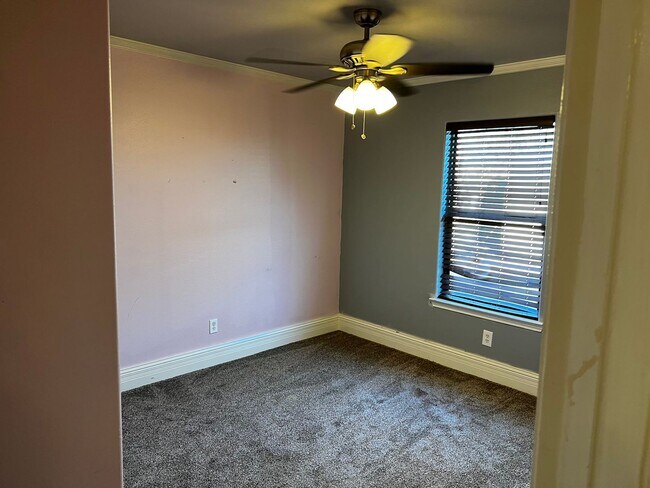 Foto del edificio - Palo Alto Village