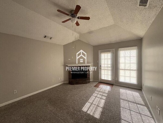 Foto del edificio - 4129 Piermont St