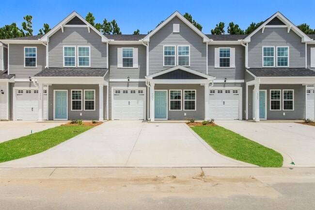 Building Photo - 7259 Bellacroft Dr