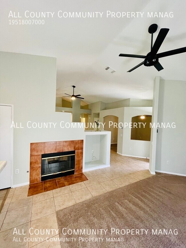 Building Photo - Beautiful Single Story in Winchester!