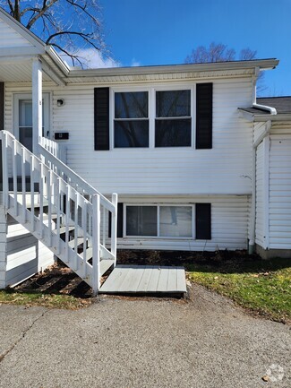 Building Photo - 417 Bronson St