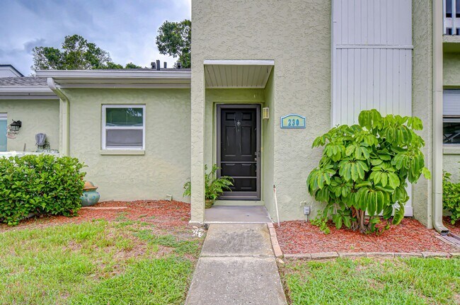 Building Photo - 230 Cypress Pl