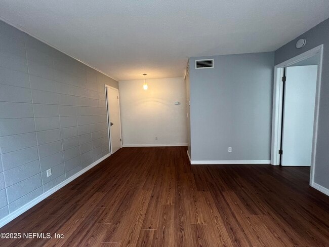 Building Photo - 2960 Remington St