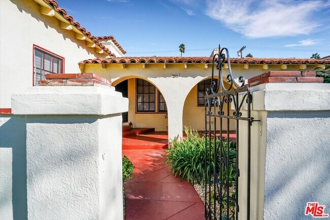 Foto del edificio - 3800 Roxton Ave