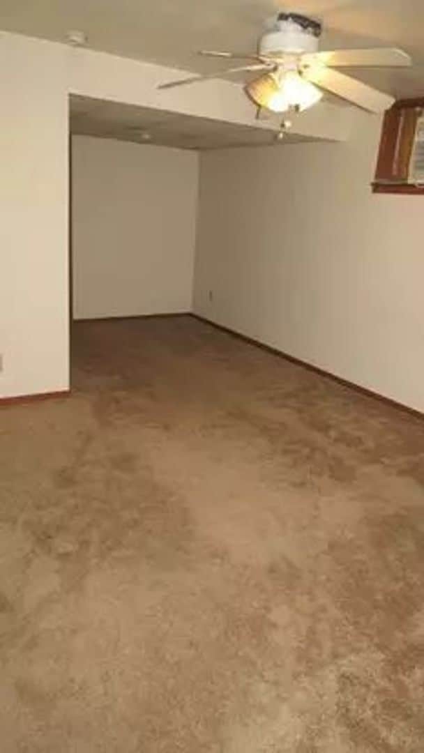 Building Photo - 413 Paunack Pl