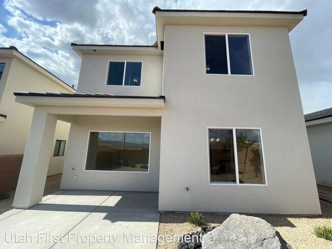 Building Photo - 4 br, 2.5 bath House - 1396 E White Hollow...