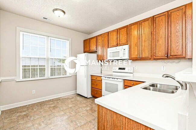 Foto del edificio - 3 Bedroom Pet-Friendly Home in Raleigh, NC with Main Street Renewal