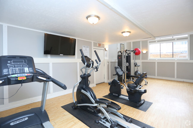 Fitness Center - The Grove