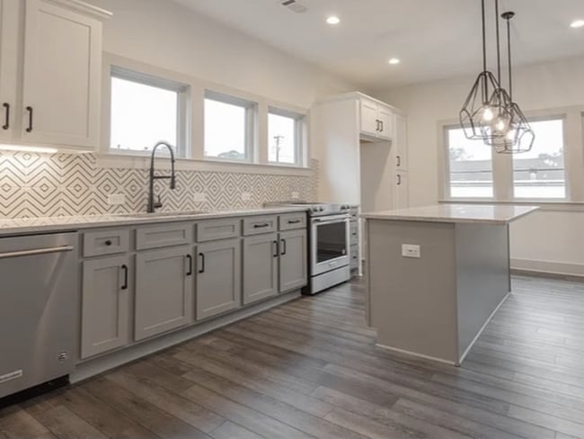 Photo - 615 King Arnold St Townhome