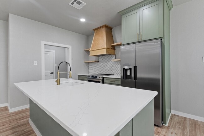 Building Photo - 1603 Sam Houston St