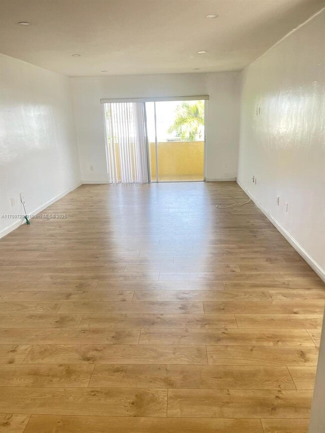 Building Photo - 7410 SW 82nd St