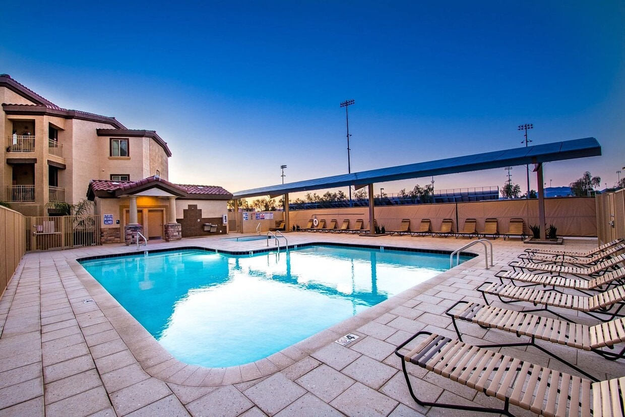 Foto principal - Great 2 bedroom 2 bathroom Mesa Condo