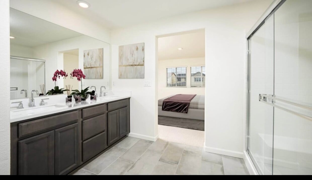 Primary Photo - 1266 Bray Dr
