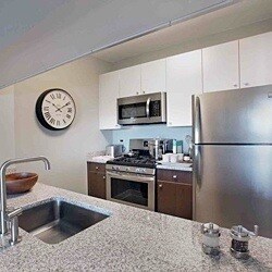 Foto principal - 4310 Crescent St