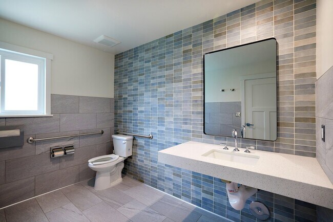 Foto del edificio - Creekwood Villas