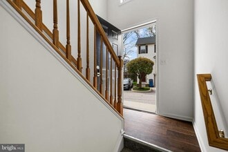 Building Photo - 26 Shady Tree Ct