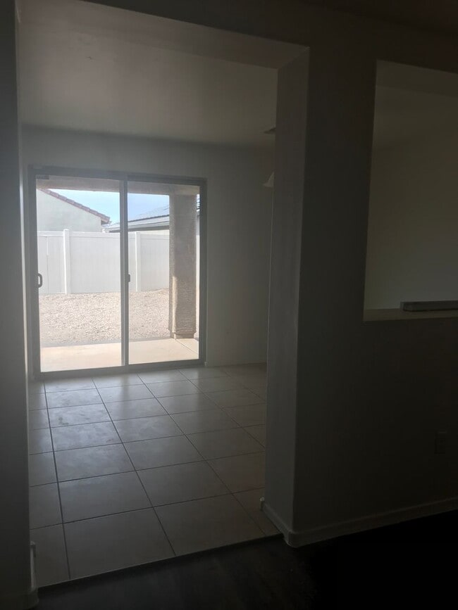 Building Photo - 21504 E Independence Way