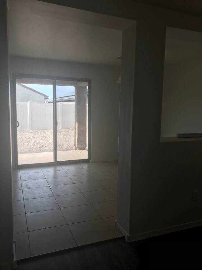 Foto del edificio - 21504 E Independence Way