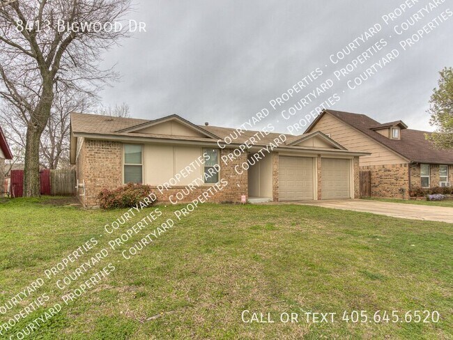 Foto del edificio - 8413 Bigwood Dr