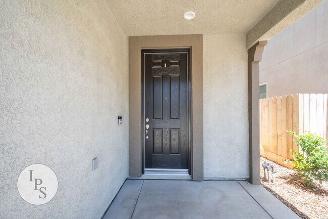 Foto del edificio - Fresno SouthEast Home, Gated Community, 3B...