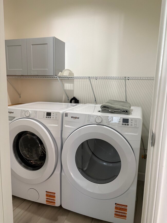 Laundry Room - 2037 N Brighton St