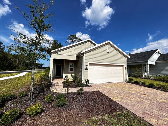 Foto del edificio - Beautiful Newer Build 3/2.5 with Internet ...