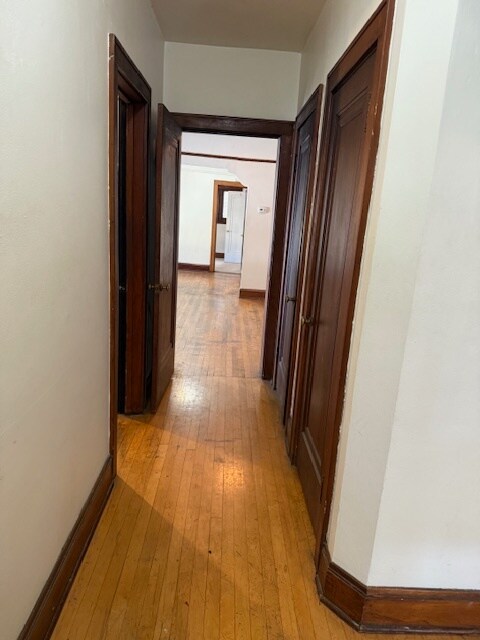 Foto del edificio - 1203 E Brady St