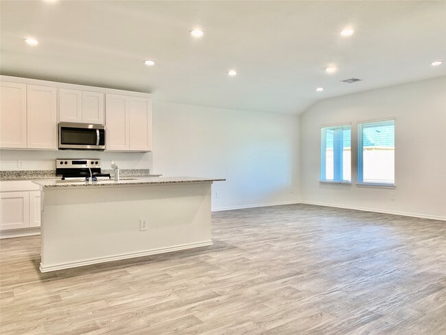 Foto del edificio - 2213 Laurel Bloom Ln