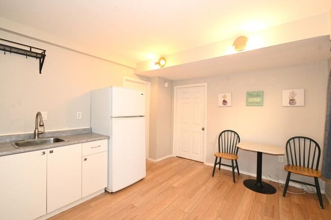 Photo du bâtiment - 1 bedroom in Prince George BC V2L 5L5