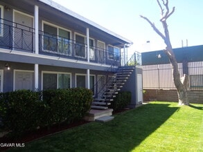 Building Photo - 44254 Beech Ave
