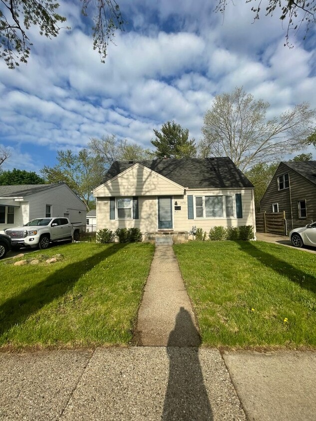Primary Photo - Two-Story Home in Ypsilanti Township