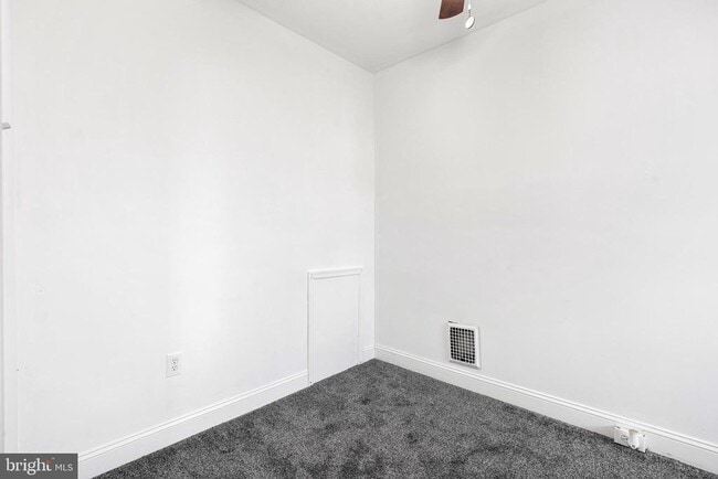 Building Photo - 3088 Weikel St