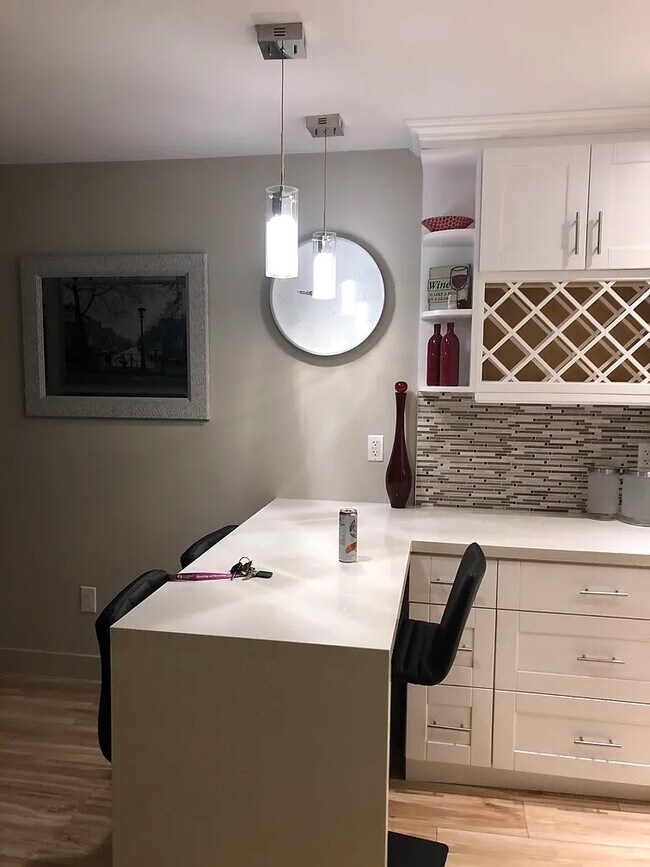 Photo du bâtiment - 212 Forbes Av